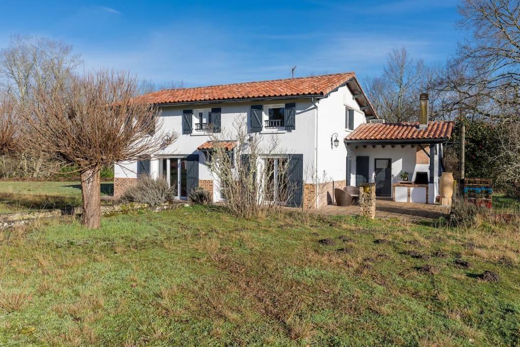 Grande Maison Avec Et Sans Vis-a-vis * Laglorieuse