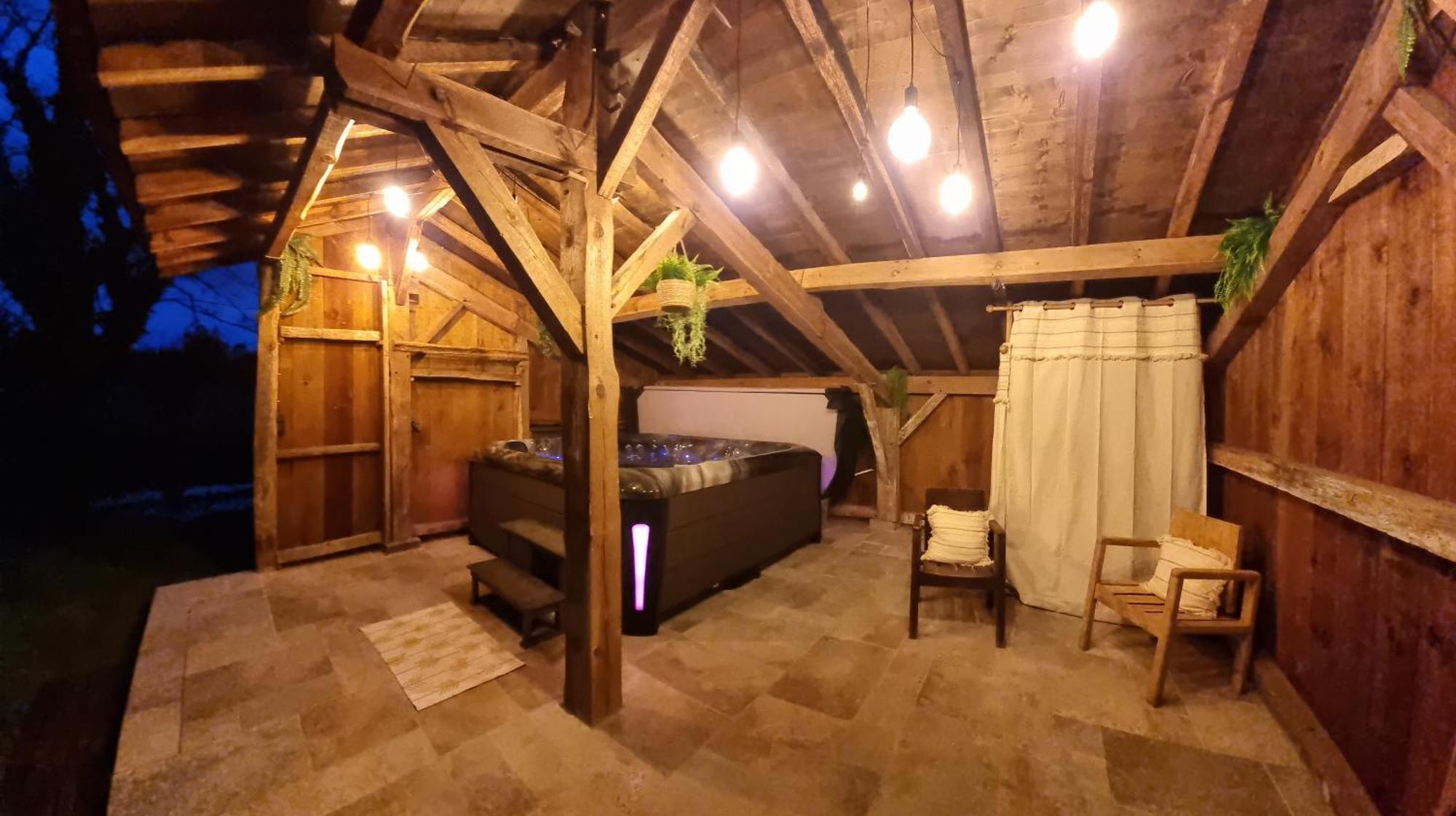 Grande Maison Avec Et Sans Vis-a-vis Holiday home *